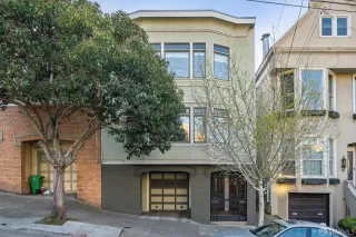 Photo #2: 424023856 Listing