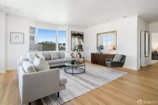 Photo #3: 424023883 Listing