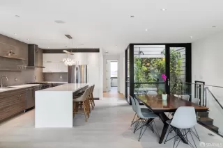 Photo #3: 424023941 Listing 