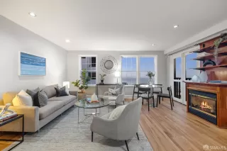 Photo #4: 424023996 Listing