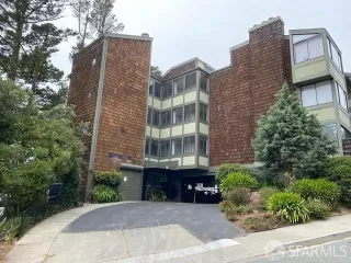 Photo #1: 424024442 Listing