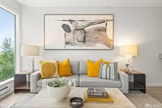 Photo #6: 424024455 Listing