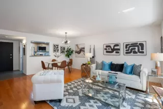 Photo #2: 424024720 Listing 