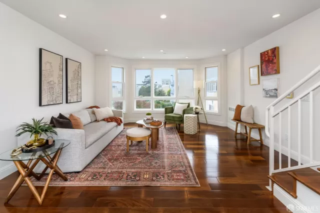 MLS: 424024920 Condo For Sale