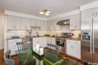 Photo #5: 424024920 Listing 