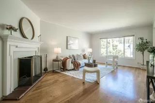 Photo #4: 424024929 Listing 