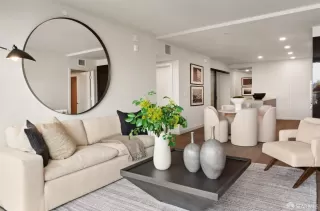 Photo #5: 424025069 Listing