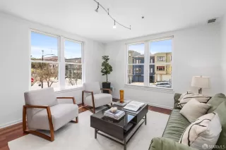 Photo #2: 424025177 Listing 