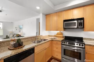 Photo #6: 424025177 Listing 