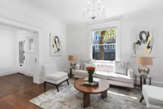 Photo #3: 424025260 Listing 