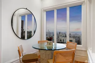 Photo #5: 424025383 Listing 