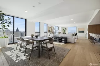 Photo #3: 424025571 Listing 