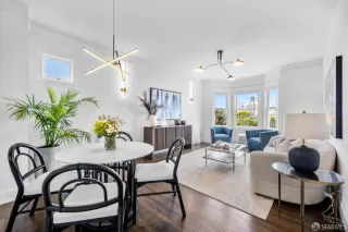 Photo #6: 424025585 Listing 