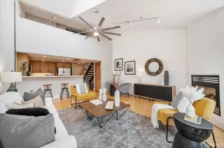 Photo #5: 424025849 Listing