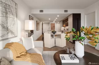 Photo #5: 424025901 Listing