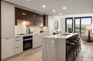 Photo #6: 424025901 Listing