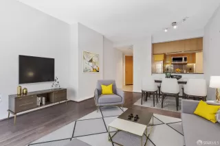 Photo #1: 424026326 Listing 