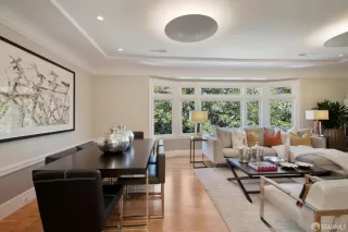 Photo #1: 424026483 Listing