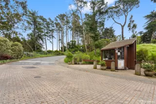 Photo #2: 424026631 Listing