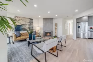 Photo #6: 424028212 Listing