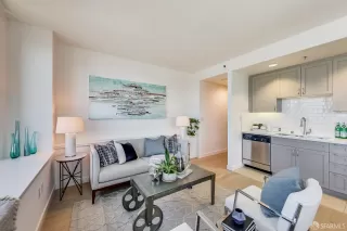 Photo #3: 424028452 Listing