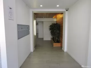 Photo #3: 424028567 Listing