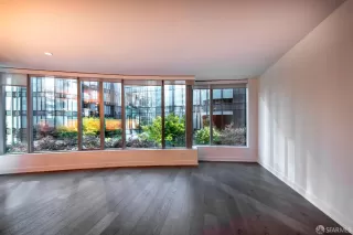 Photo #5: 424028573 Listing