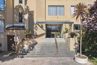 Photo #1: 424029053 Listing