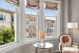 Photo #4: 424029193 Listing