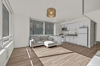 Photo #6: 424029238 Listing 
