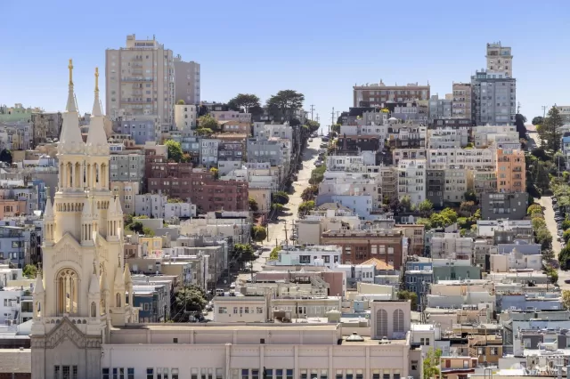 MLS: 424029302 Condo For Sale