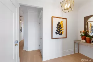 Photo #6: 424029432 Listing