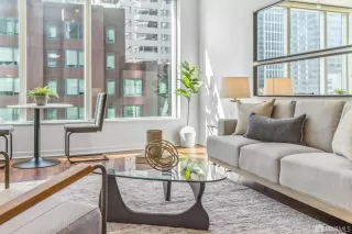 Photo #6: 424029491 Listing 