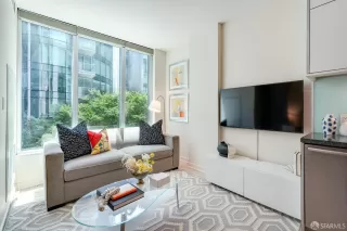 Photo #4: 424029504 Listing 