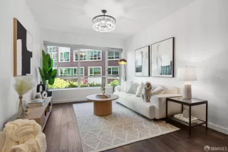 Photo #2: 424029620 Listing