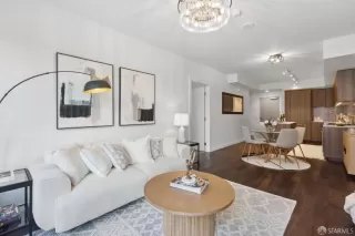 Photo #3: 424029620 Listing