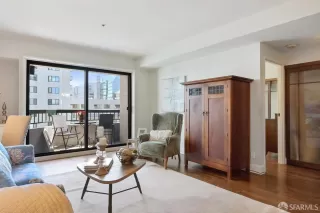 Photo #2: 424029644 Listing 