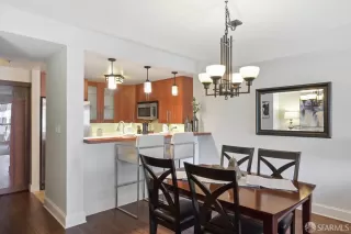 Photo #6: 424029644 Listing 