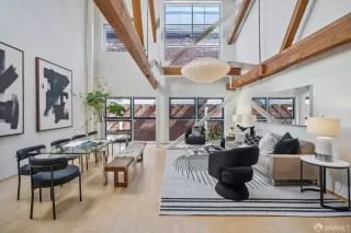 Photo #3: 424029800 Listing 