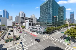 Photo #4: 424029846 Listing