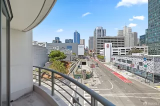 Photo #5: 424029846 Listing