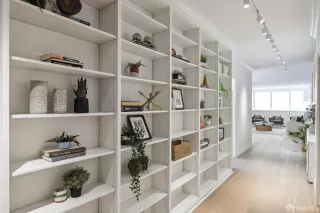 Photo #5: 424029946 Listing 