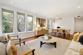 Photo #4: 424029962 Listing