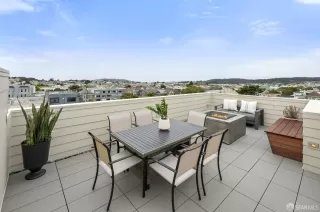 Photo #5: 424029973 Listing 