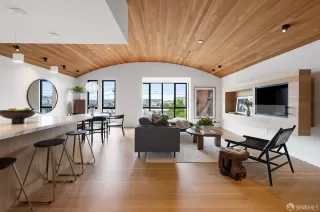 Photo #6: 424029973 Listing 