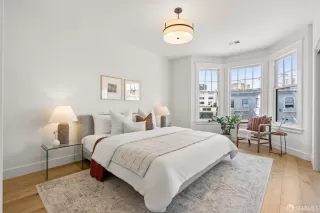 Photo #6: 424030594 Listing