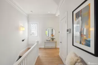 Photo #5: 424030603 Listing