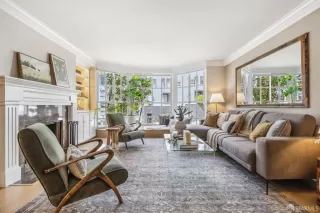 Photo #4: 424030885 Listing 