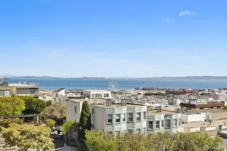 Photo #3: 424030990 Listing