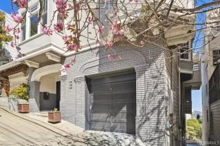 Photo #4: 424030990 Listing